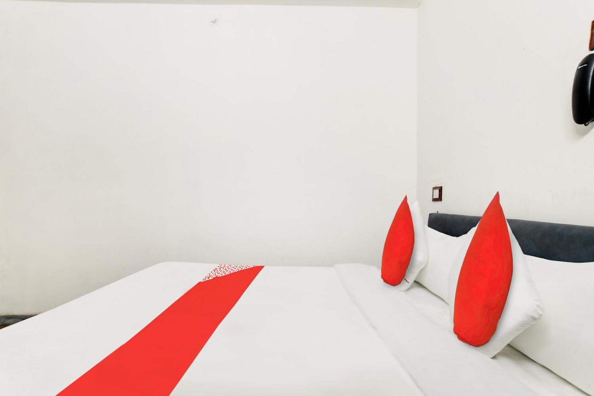 Oyo Flagship Hotel Shree United Indore Extérieur photo