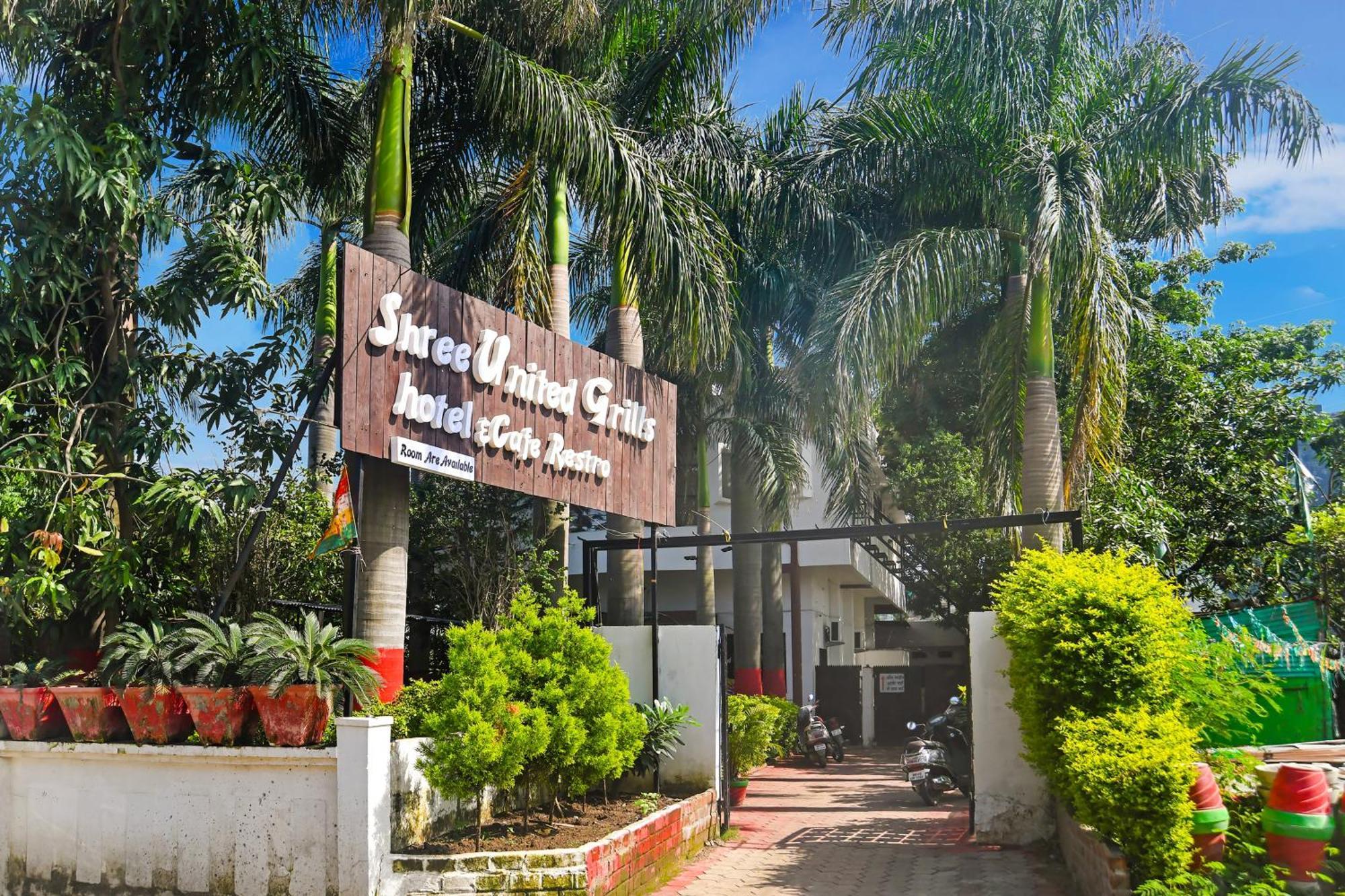 Oyo Flagship Hotel Shree United Indore Extérieur photo